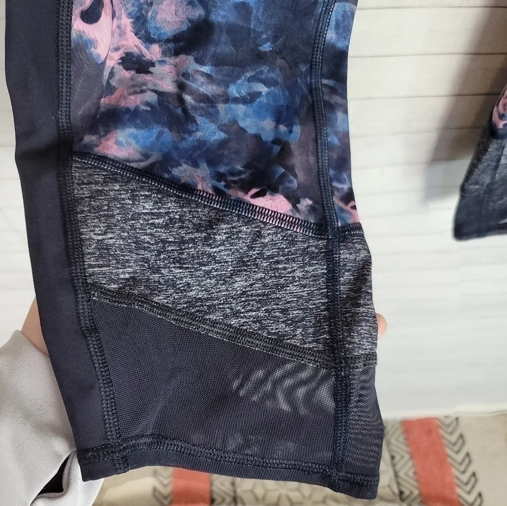 Lululemon If You're Lucky Crop in Moody Mirage, sz 10